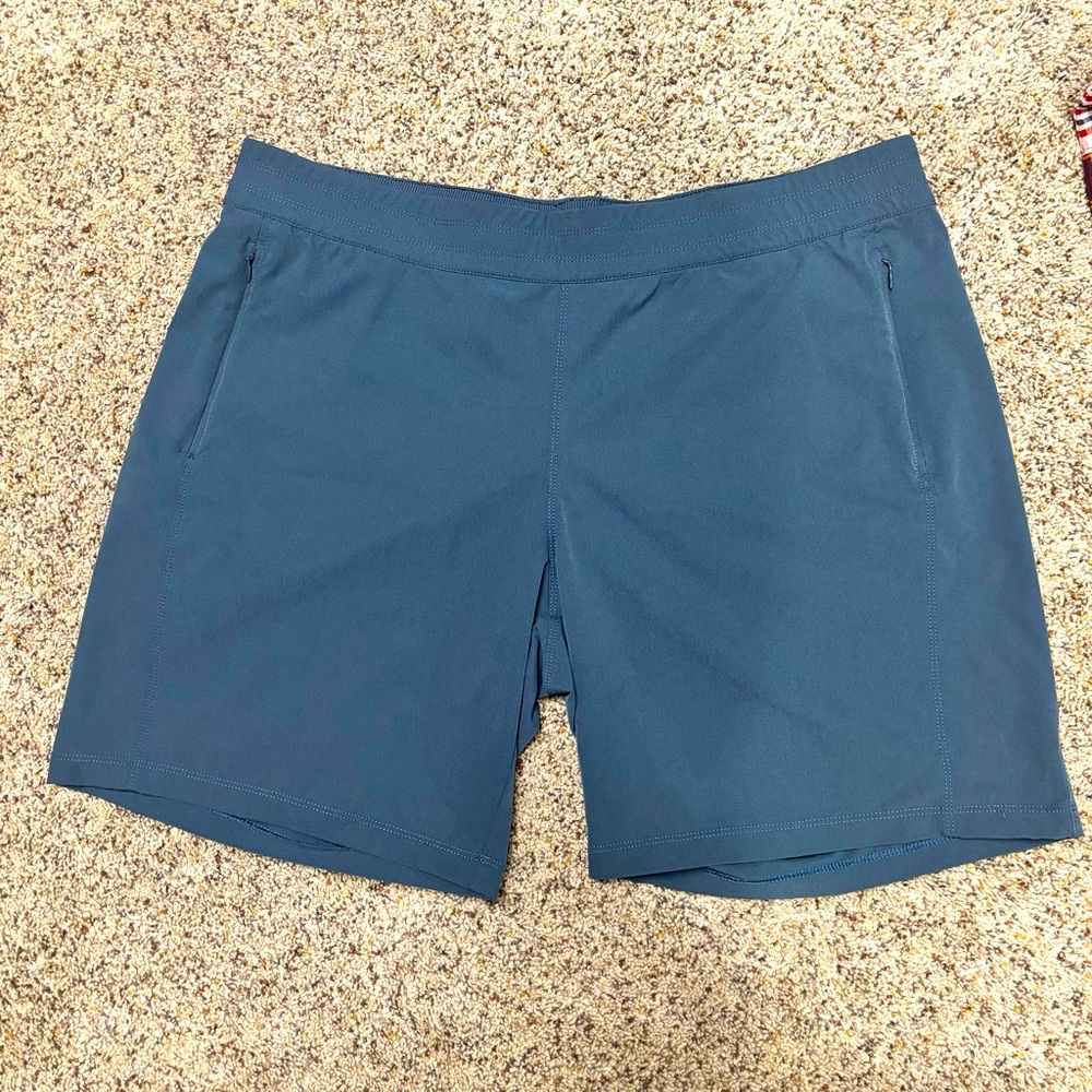 KUHL Shorts Mens XL Blue Gym Workout Running‎ Performance 7" Inseam